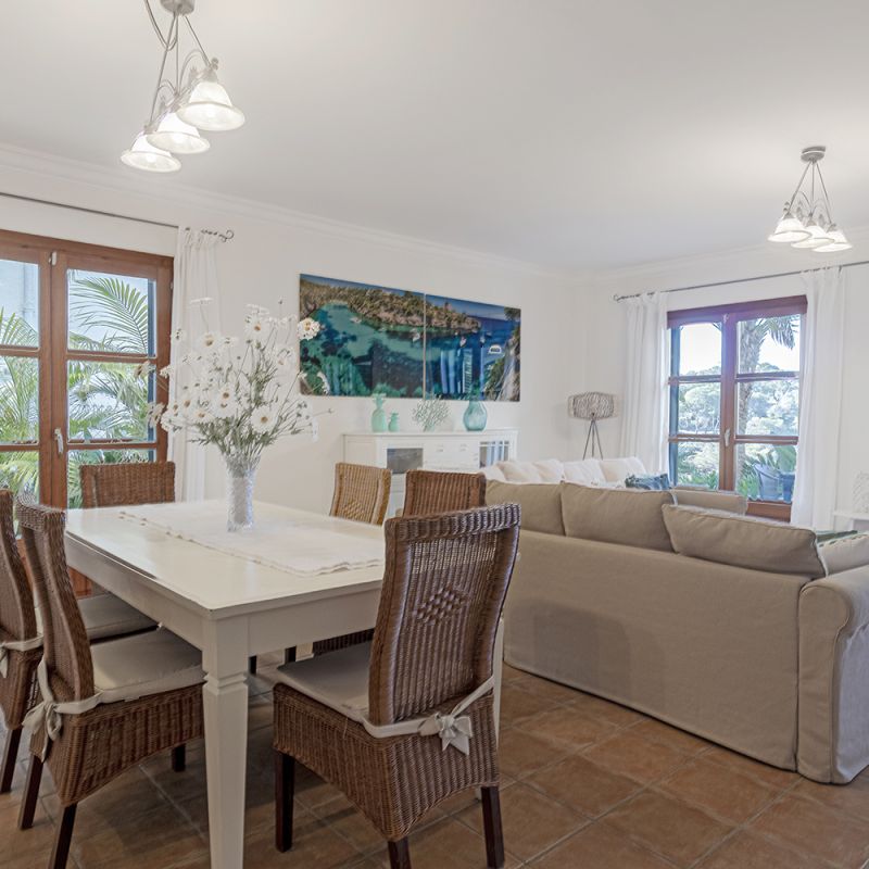 Esstisch für 6 Personen im Wohnzimmer